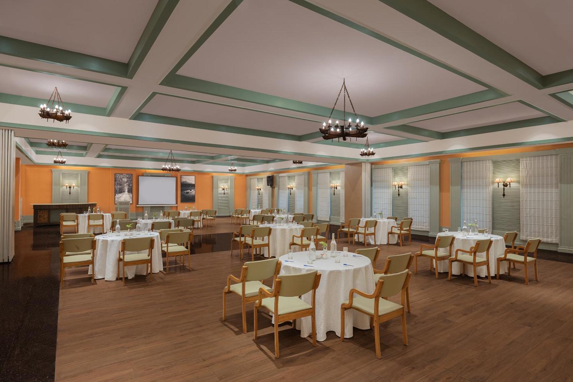 The Riverview Retreat Corbett By Leisure Hotels Garjia Экстерьер фото