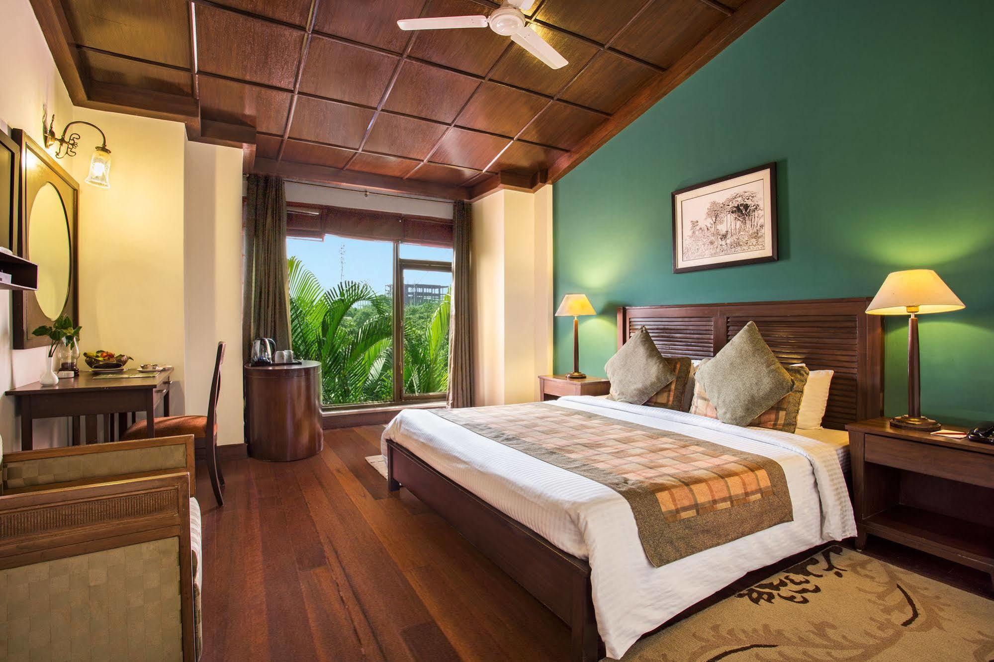 The Riverview Retreat Corbett By Leisure Hotels Garjia Экстерьер фото